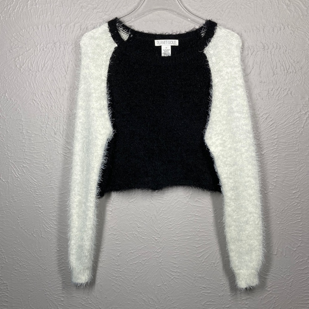 Planet Gold Black & White Long Sleeve Crop Fuzzy Sweater Women's Size Me… - Picture 2 of 6